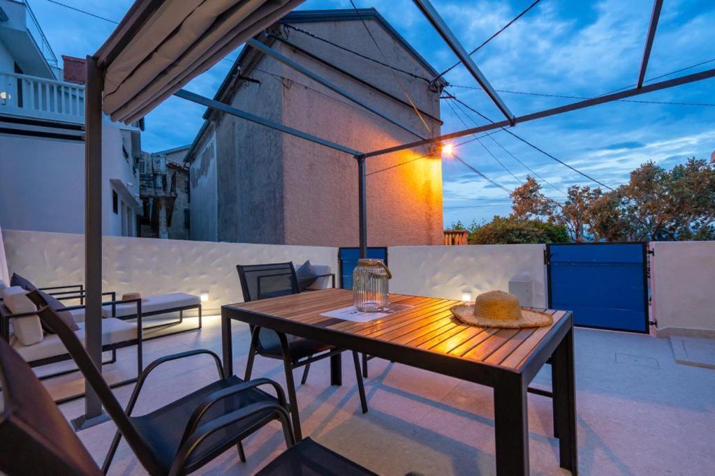 Vila House Franulich Stara Baška Exteriér fotografie